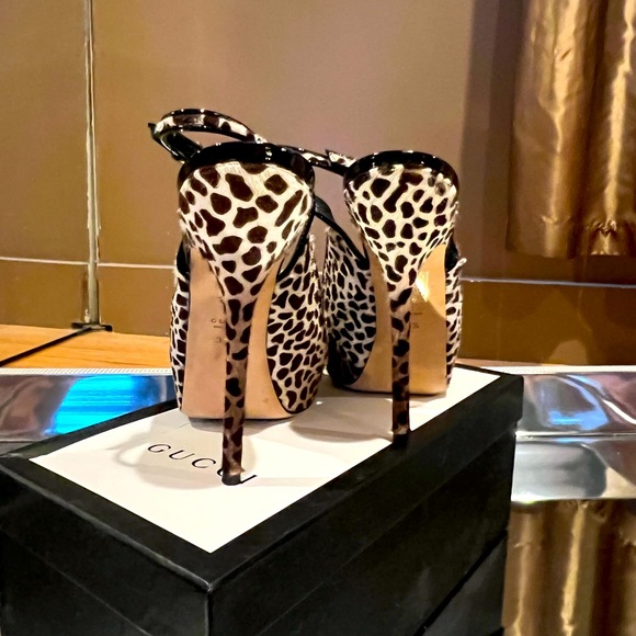 ✨AUTHENTIC✨Gucci leopard print pony haired Sofia platform sling back heels - Picture 6 of 9